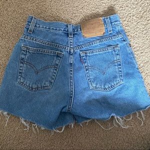 Vintage Levi’s mom jeans
